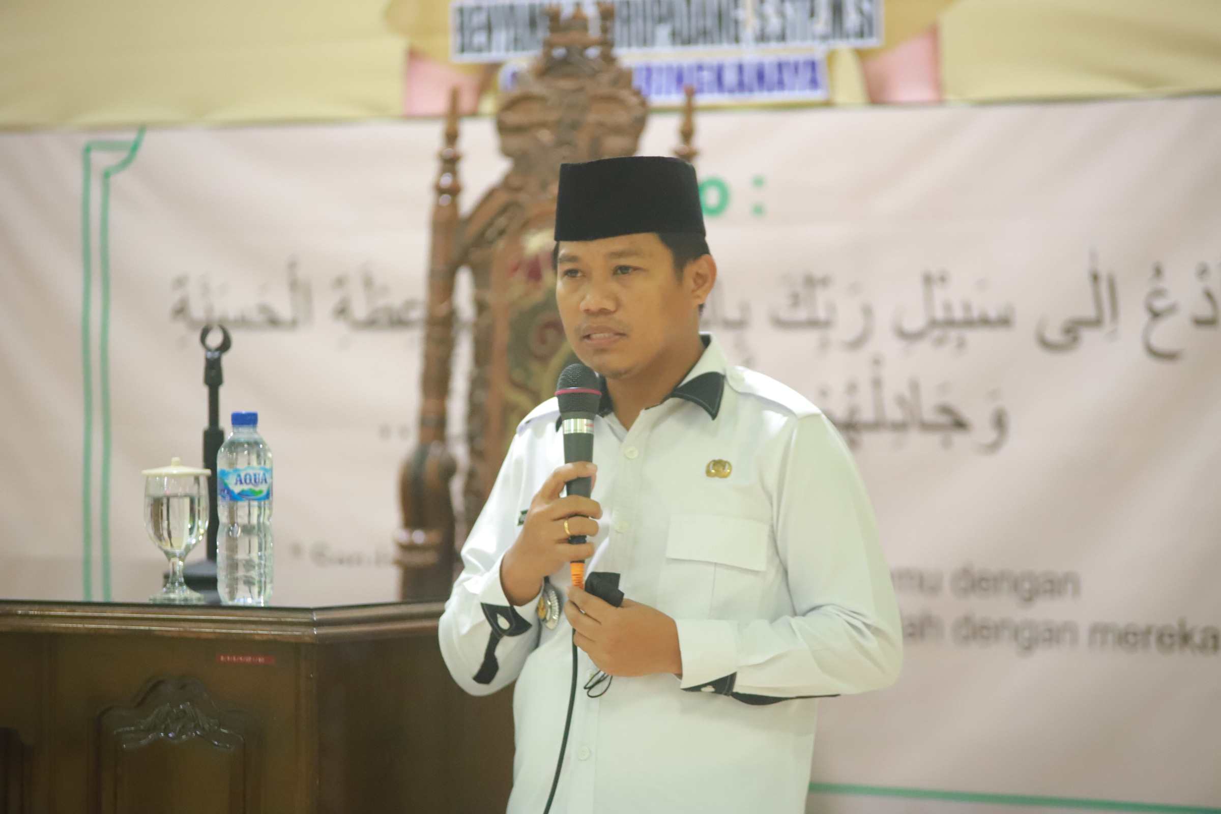 Safari Ramadhan Pemerintah Kecamatan Biringkanaya di Masjid Roudhatul Jannad Sikamaseang Kel. Berua